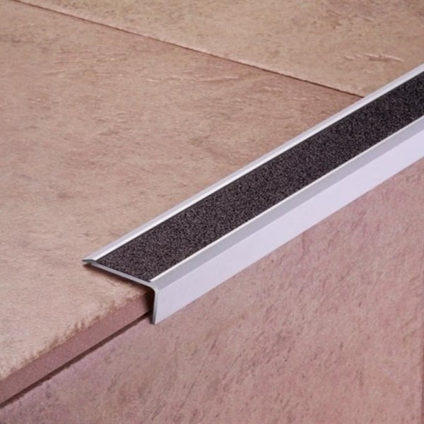 Profil treapta PROFILPAS, 23004 124/F APLICAT ALUMINUM SILVER ANODISED Profil treapta PROFILPAS, 23004 124/F APLICAT ALUMINUM SILVER ANODISED