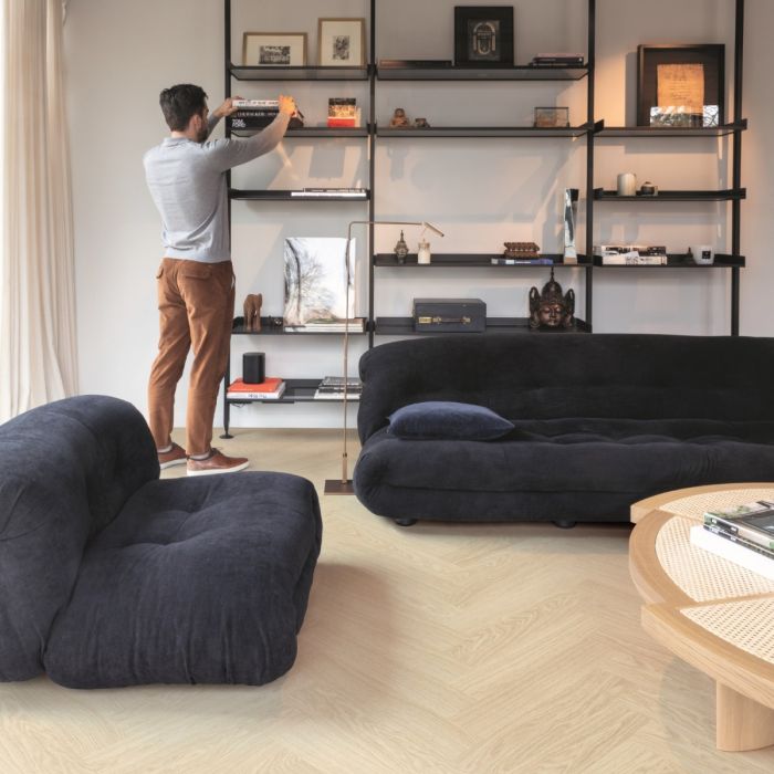 Parchet LVT Quick Step Herringbone Ciro AVHBU40361, mp/cutie 0.79 Parchet LVT Quick Step Herringbone Ciro AVHBU40361, mp/cutie 0.79